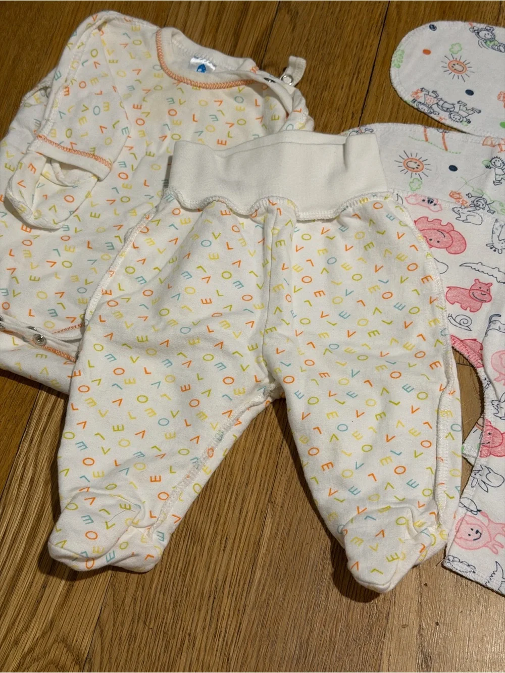 Bundle of newborn 0-3M cotton sets going home outfits